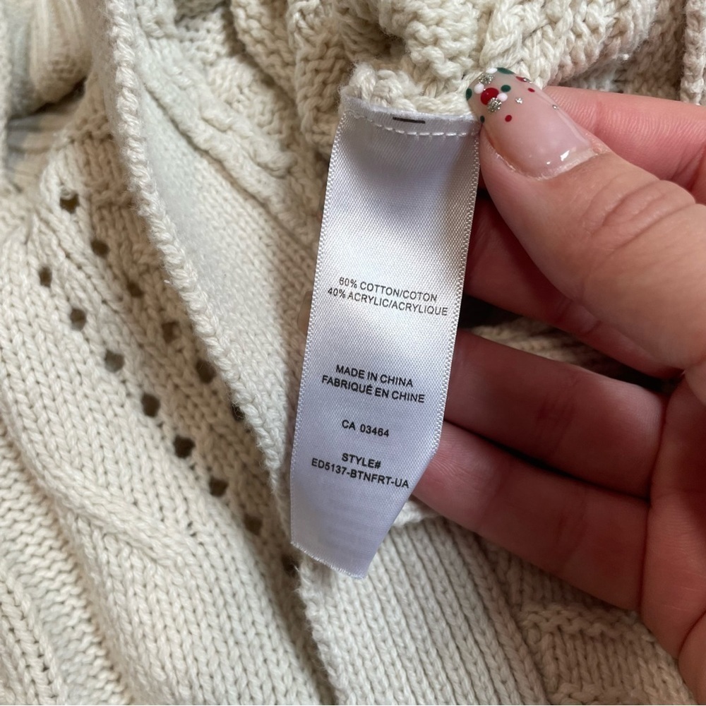 Ricki’s Cream Turtleneck Knit Poncho Size Medium - Picture 4 of 6